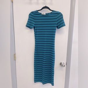 Capella M but fits more like a Small/Xs Body Con Dress